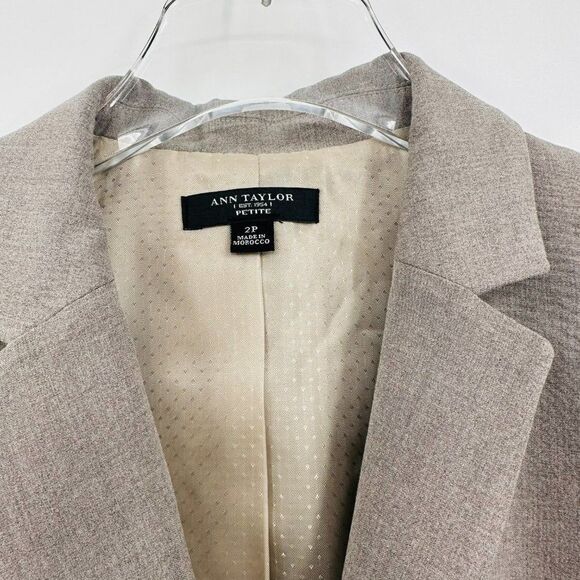 Ann Taylor Size 2P Light Gray Long Sleeve Stretch Career Blazer Jacket - Picture 6 of 7
